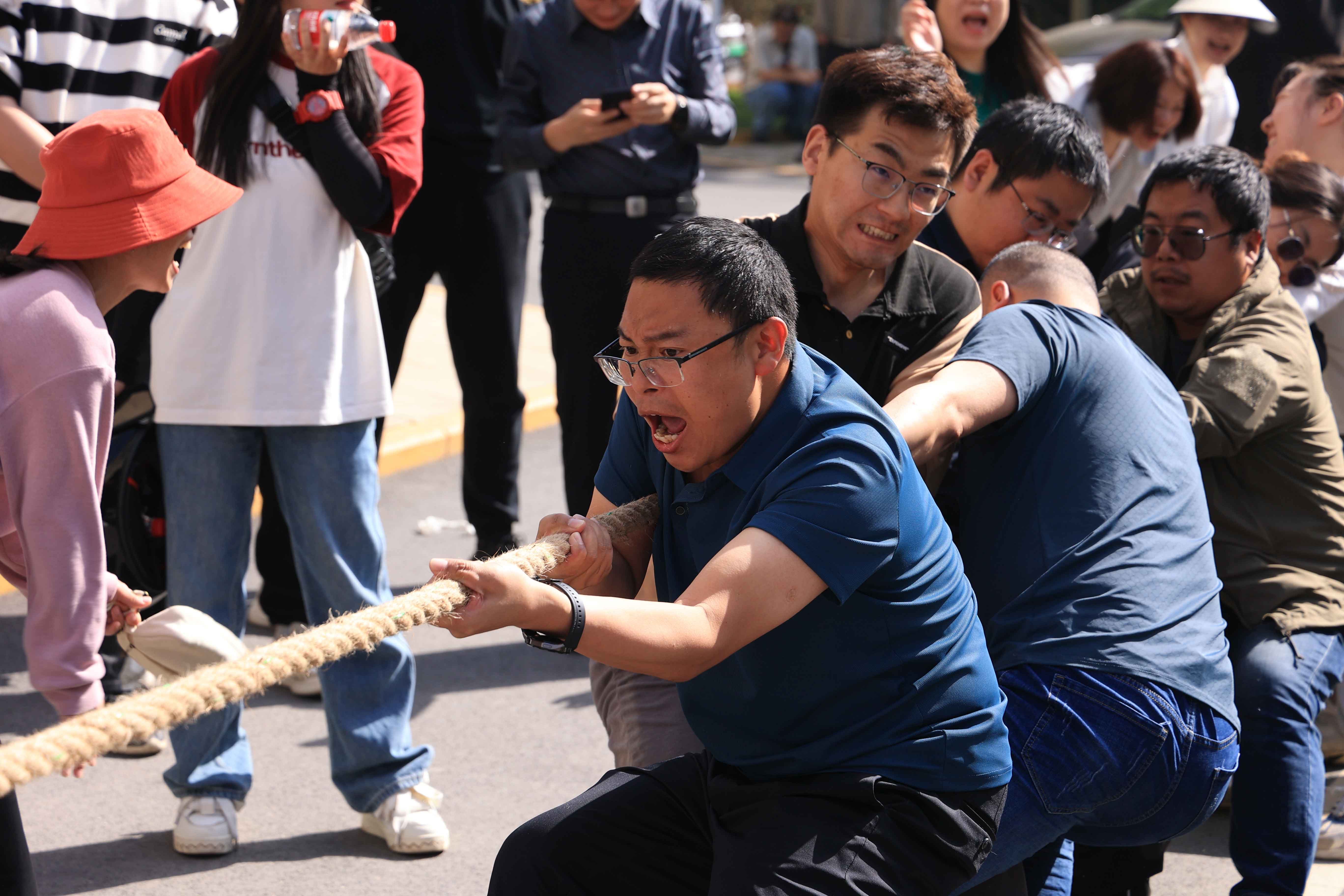 集團(tuán)打造“奮斗合為·強(qiáng)企有我”主題盛宴 歡慶“五一、五四”雙節(jié)